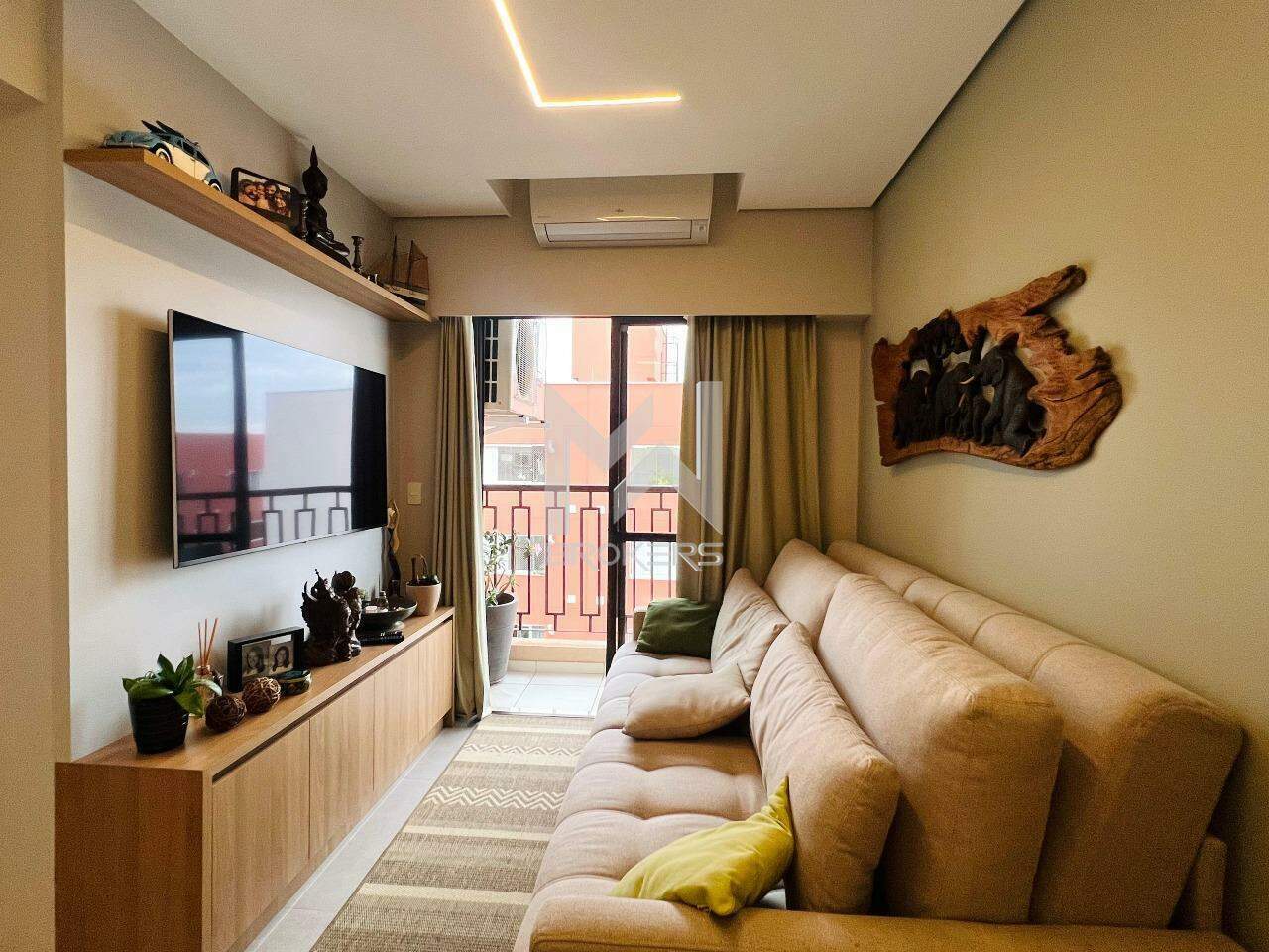 Apartamento à venda no Pinheirinho: salas