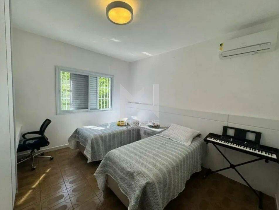 Casa em Condomínio à venda no Condomínio Marambaia: Quarto 1