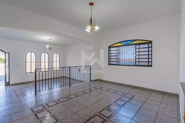 Casa à venda no Aquário: 