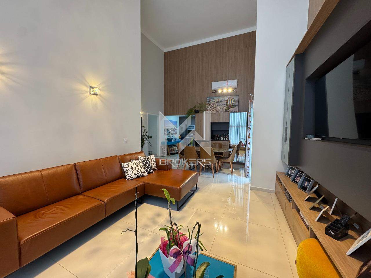 Casa em Condomínio à venda no Condomínio Terras de Vinhedo: Sala de Estar/Tv