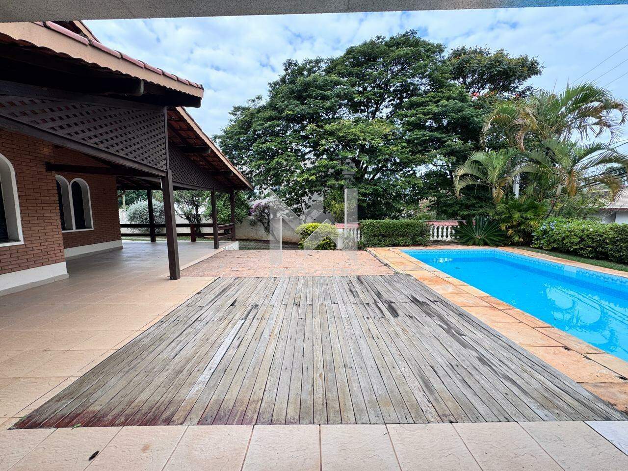 Casa em Condomínio para aluguel no Condomínio Estância Marambaia: Piscina