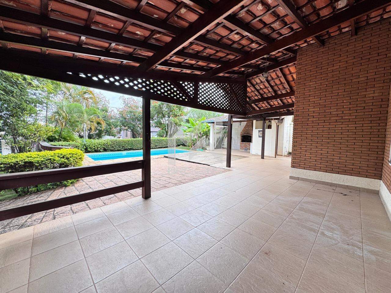 Casa em Condomínio para aluguel no Condomínio Estância Marambaia: Varanda