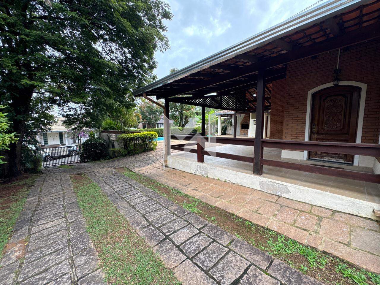 Casa em Condomínio para aluguel no Condomínio Estância Marambaia: Entrada