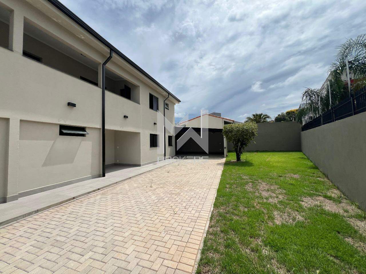 Casa à venda no João XXIII: lateral