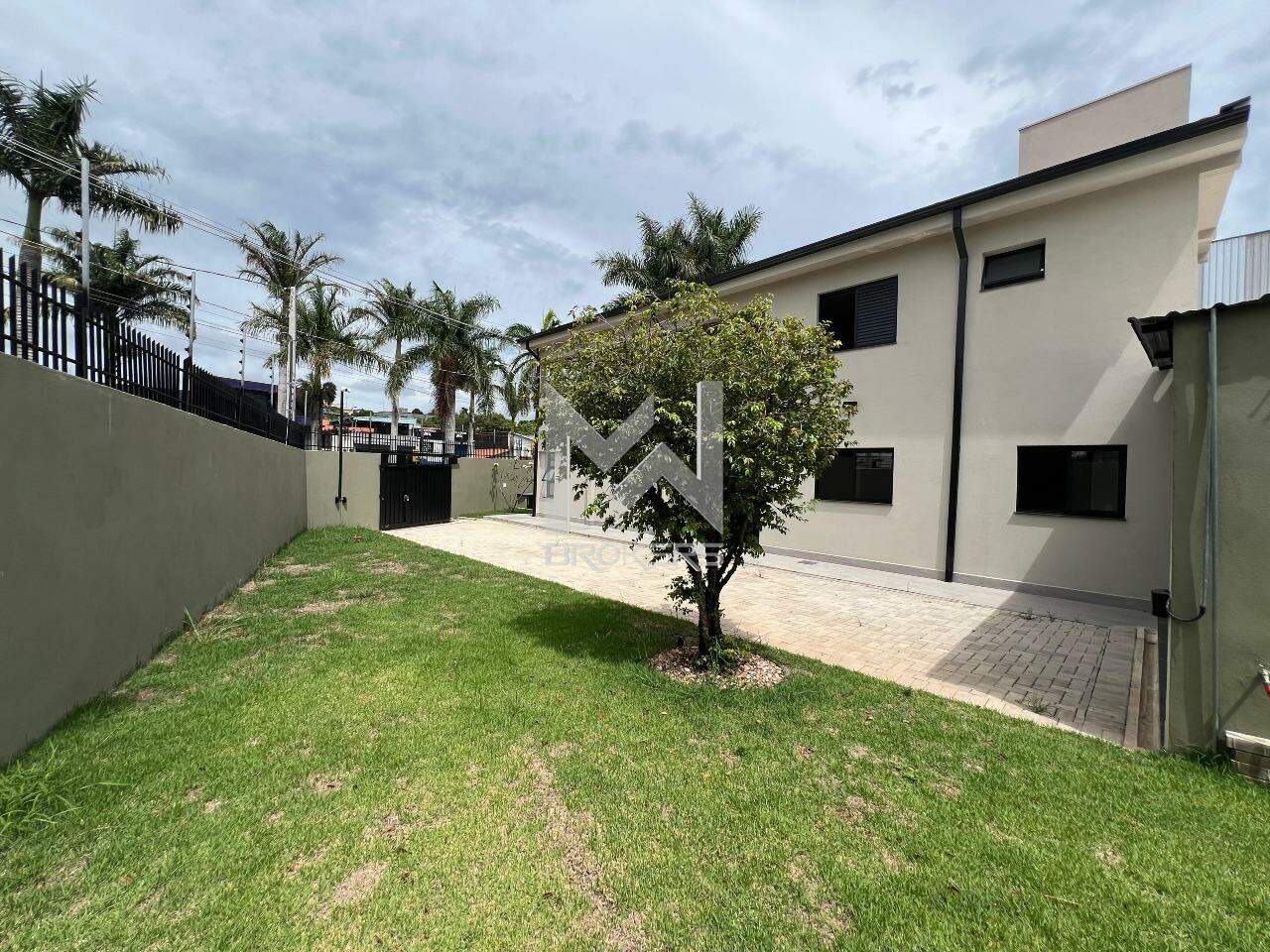 Casa à venda no João XXIII: lateral