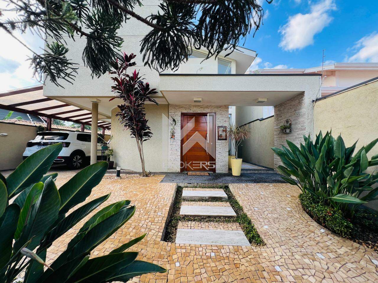 Casa à venda no Jardim Paiquerê: fachada