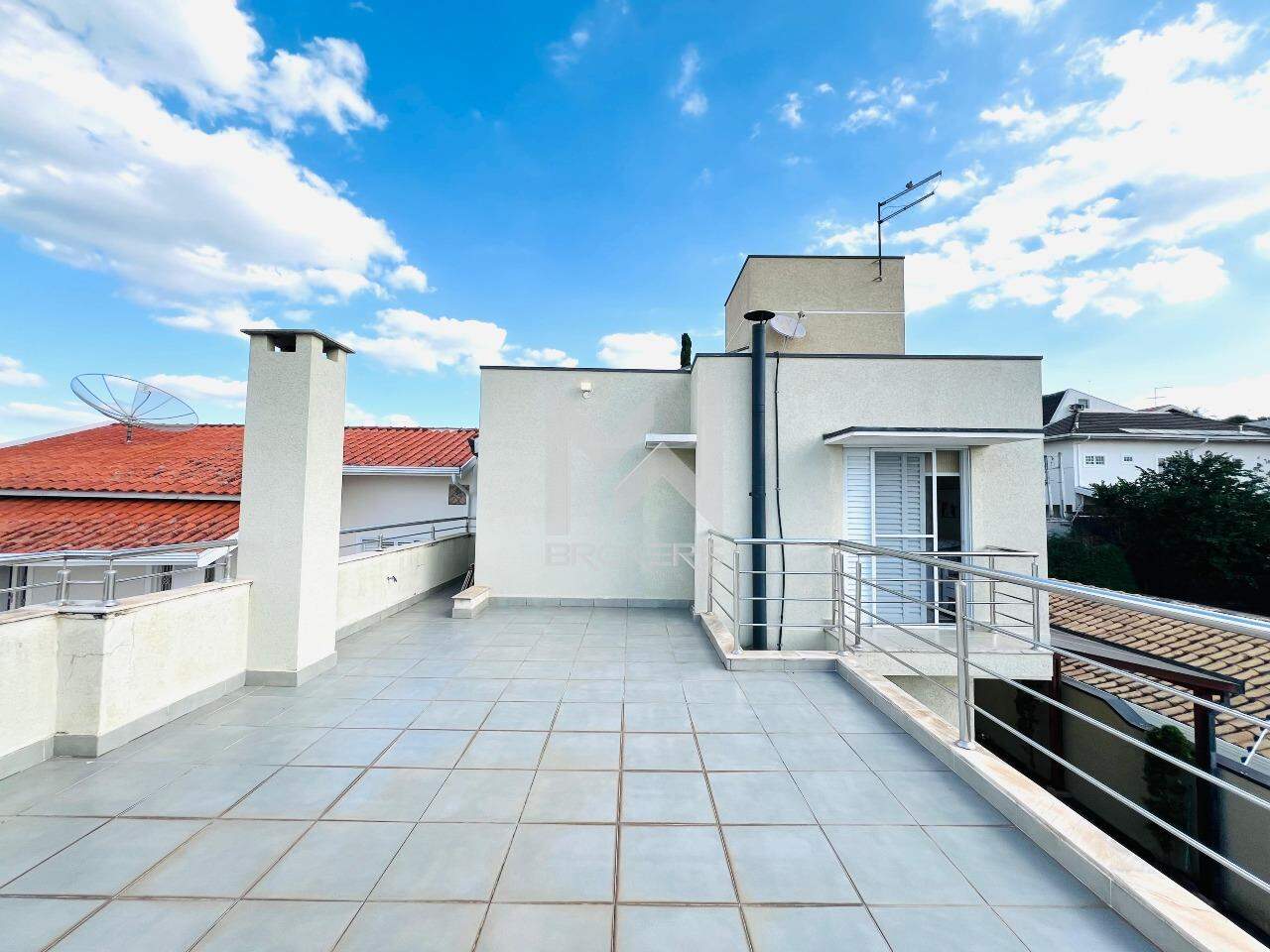 Casa à venda no Jardim Paiquerê: varanda