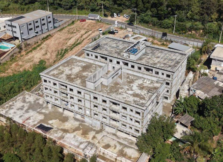 Apartamento à venda no Pinheirinho: Obra
