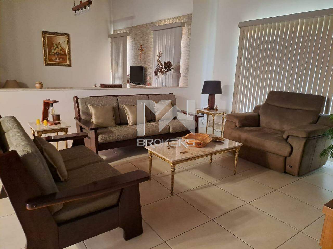 Casa para aluguel no Condomínio Marambaia: salas