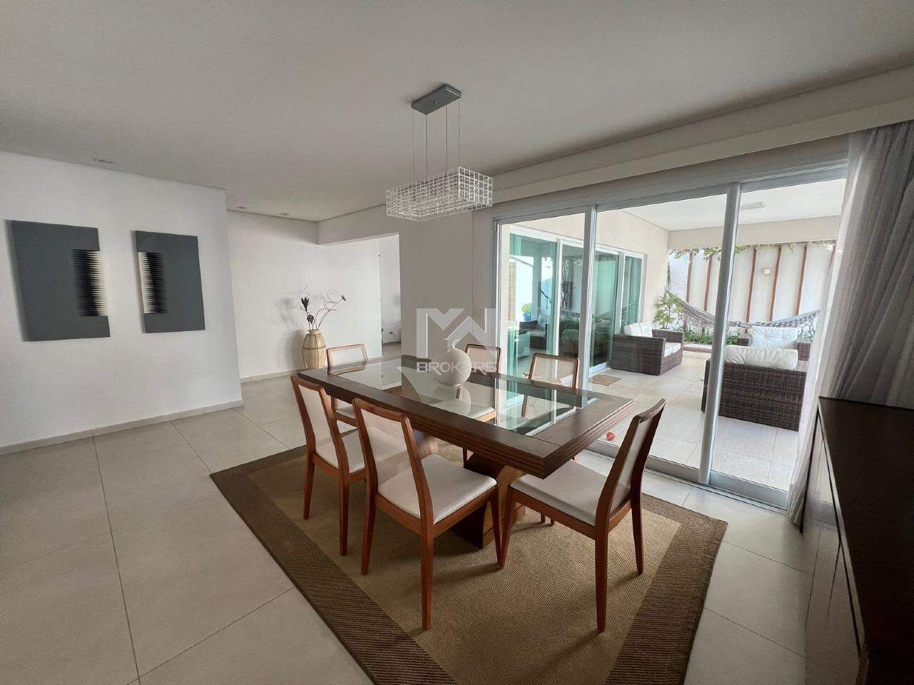 Casa em Condomínio à venda no Condomínio Jardim Paulista II: sala de refeições