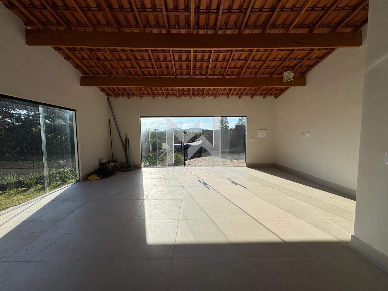 Casa em Condomínio à venda no Condomínio Chácaras do Lago: área gourmet