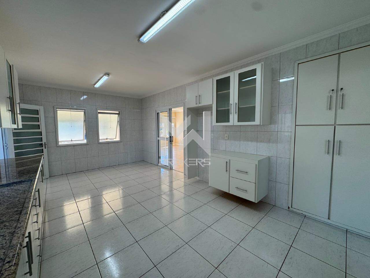 Casa em Condomínio para aluguel no Santa Rosa: cozinha