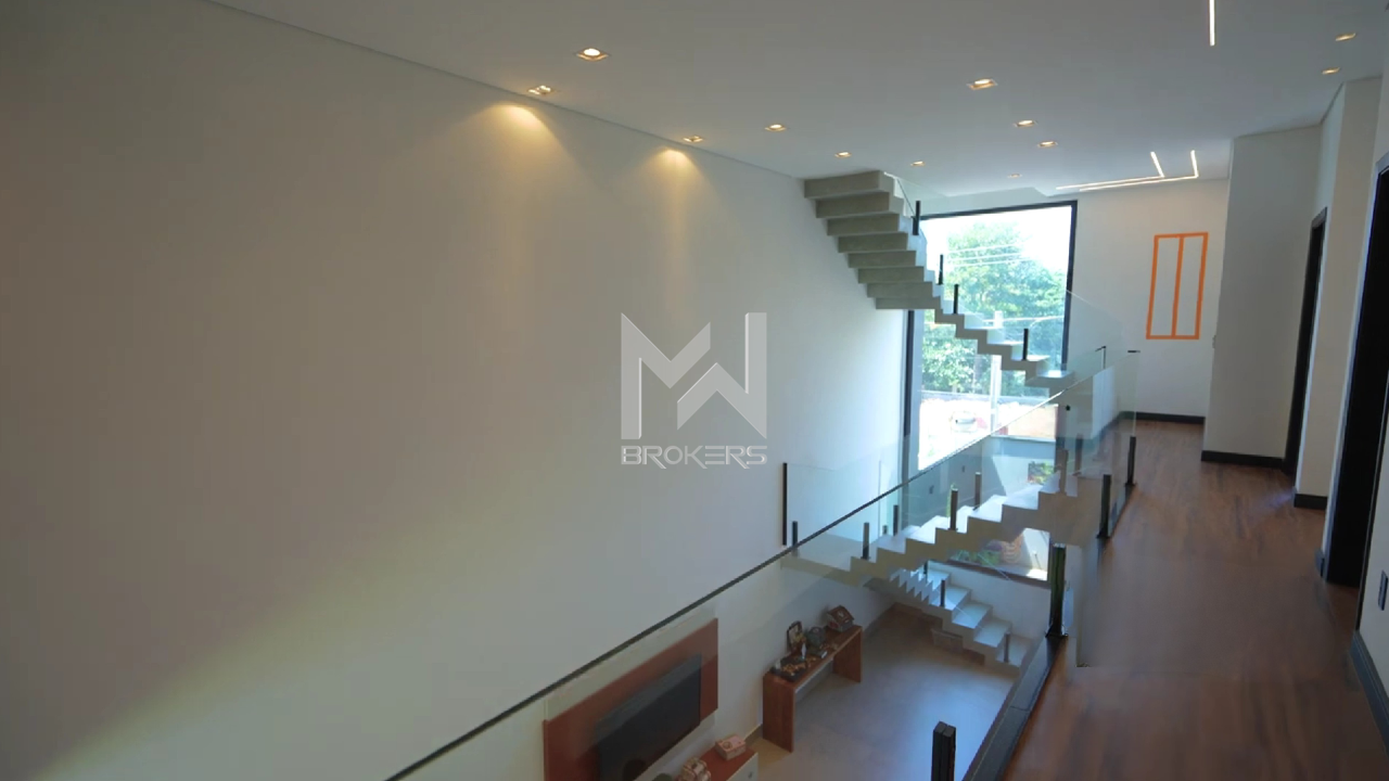 Casa à venda no Pinheirinho: Corredor