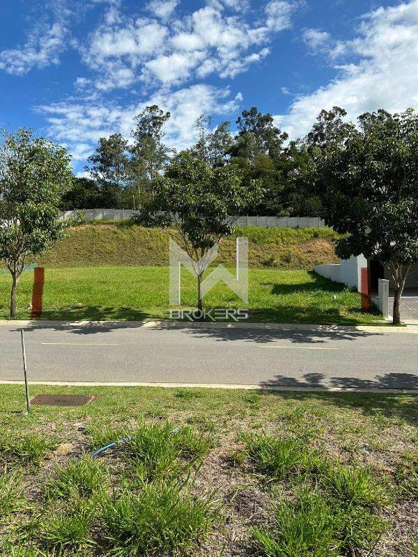 Terreno à venda no Santa Cândida: Terreno