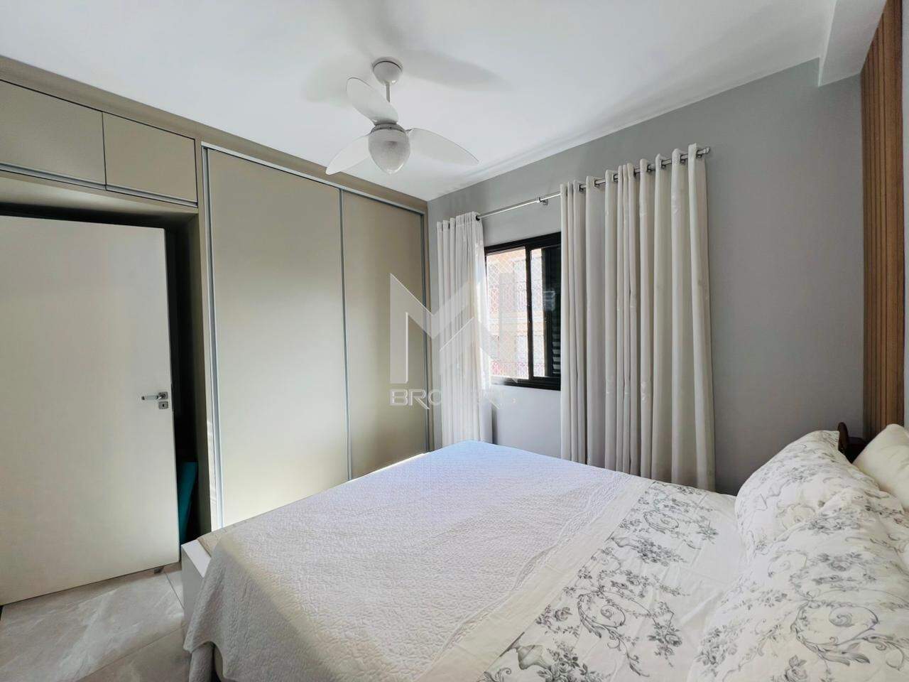 Apartamento à venda no Pinheirinho: Suíte