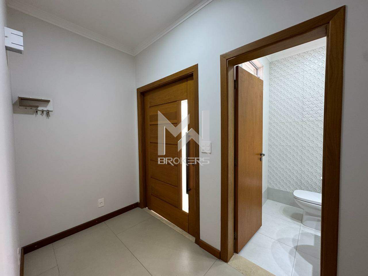 Casa em Condomínio para aluguel no Condomínio Terras de Vinhedo: Hall de Entrada