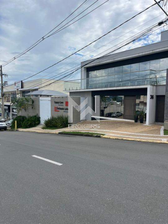 Salão Comercial para aluguel no Jardim Paiquerê: Fachada