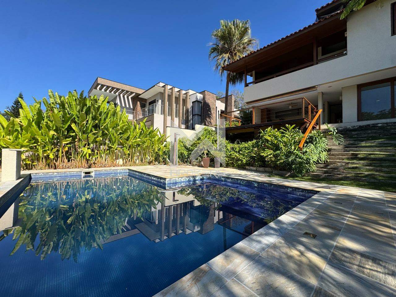 Casa em Condomínio para aluguel no Vista Alegre: Piscina
