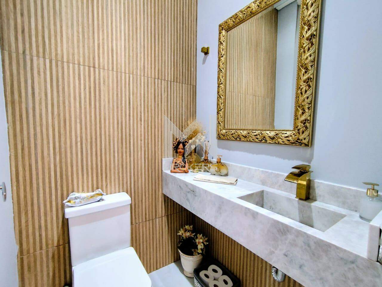Casa à venda no Pinheirinho: 