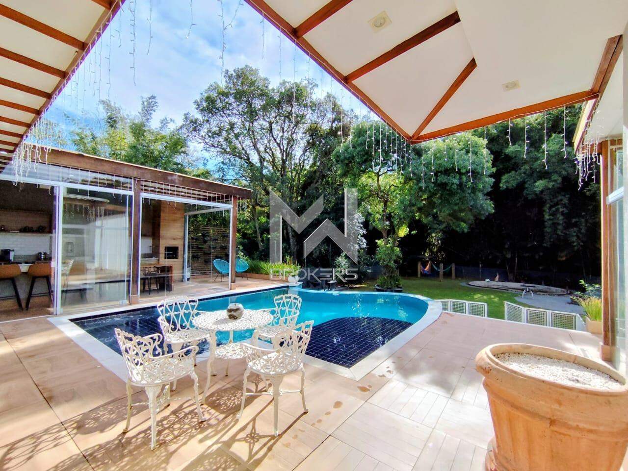 Casa à venda no Pinheirinho: 
