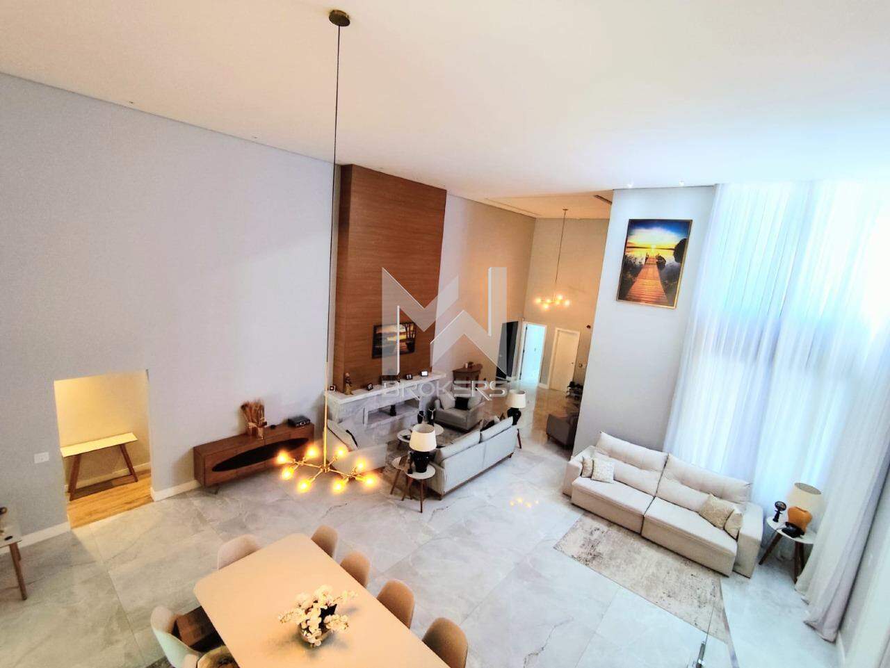 Casa à venda no Pinheirinho: 