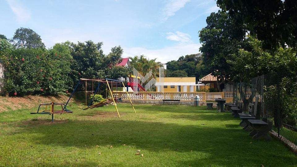 Chácara para aluguel no Pinheirinho: 