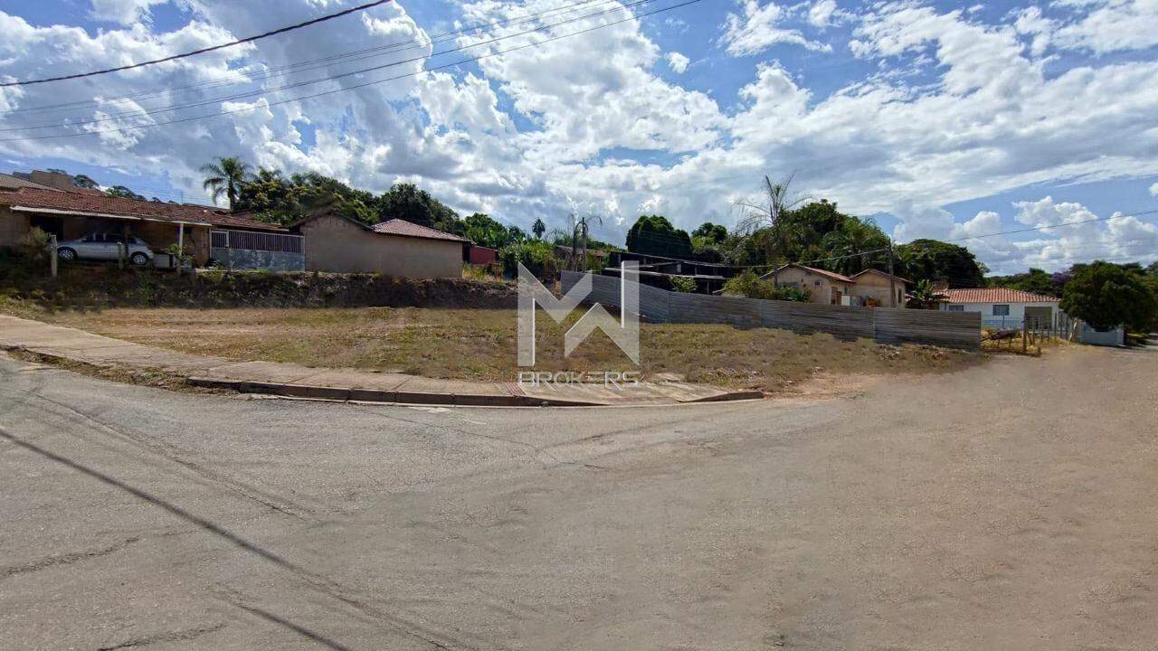 Terreno à venda no Pinheirinho: 