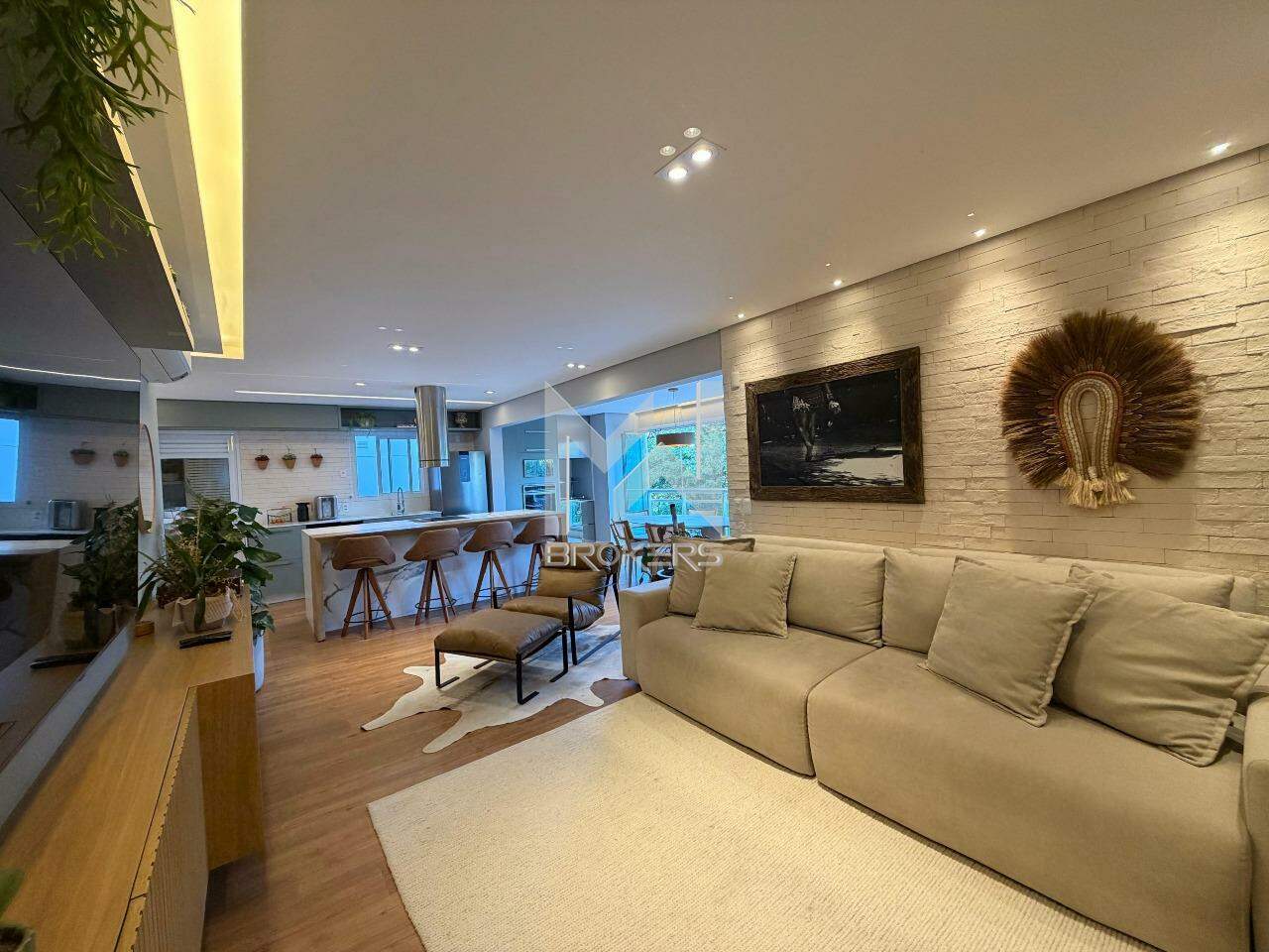Apartamento à venda no Taquaral: Salas integradas