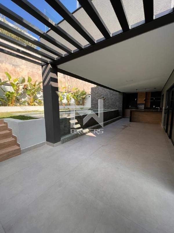 Casa em Condomínio à venda no Swiss Park: Área externa