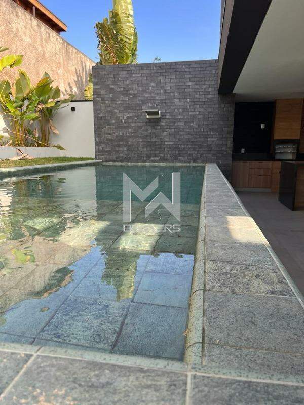 Casa em Condomínio para aluguel no Swiss Park: Piscina