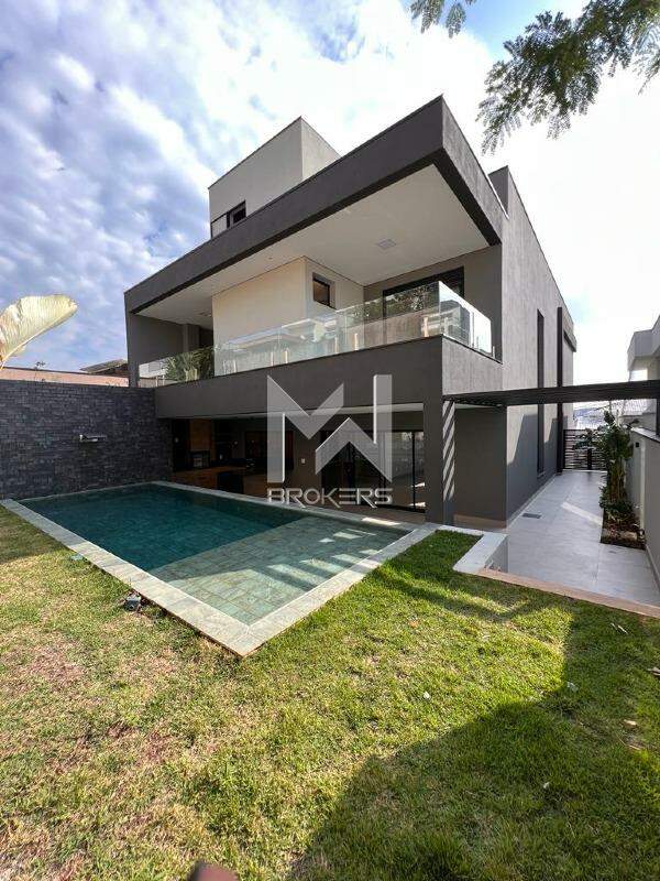 Casa em Condomínio para aluguel no Swiss Park: Piscina