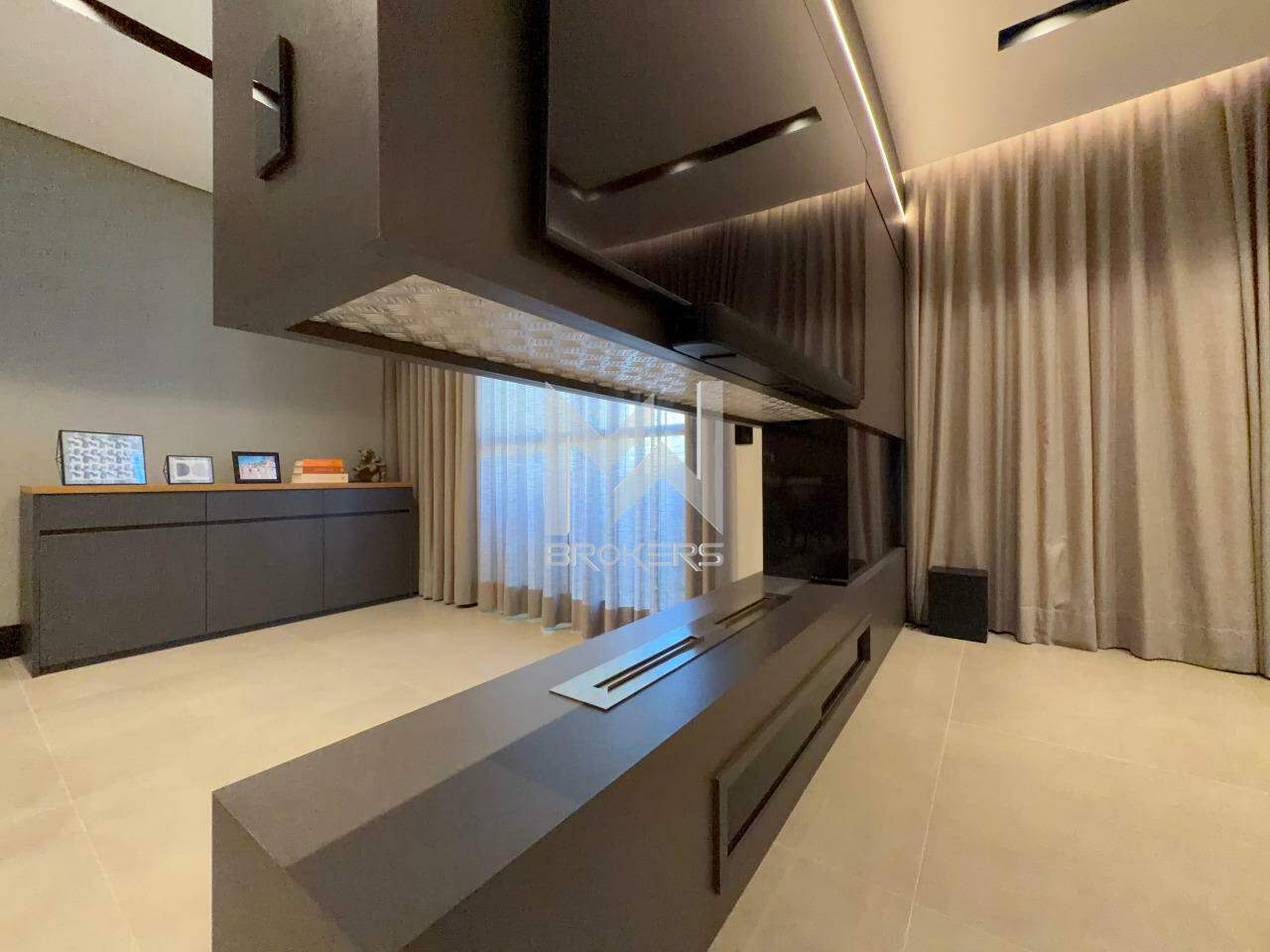Apartamento à venda no Capela: Lareira
