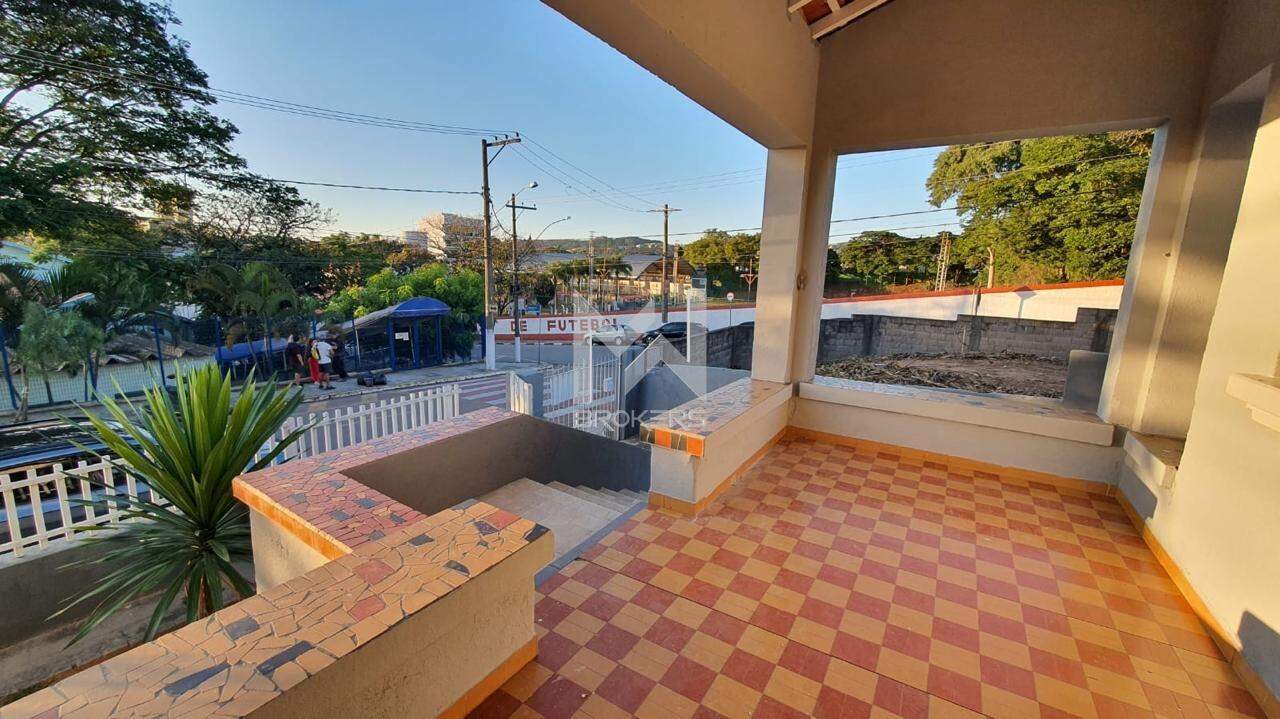 Casa à venda no Centro: Entrada