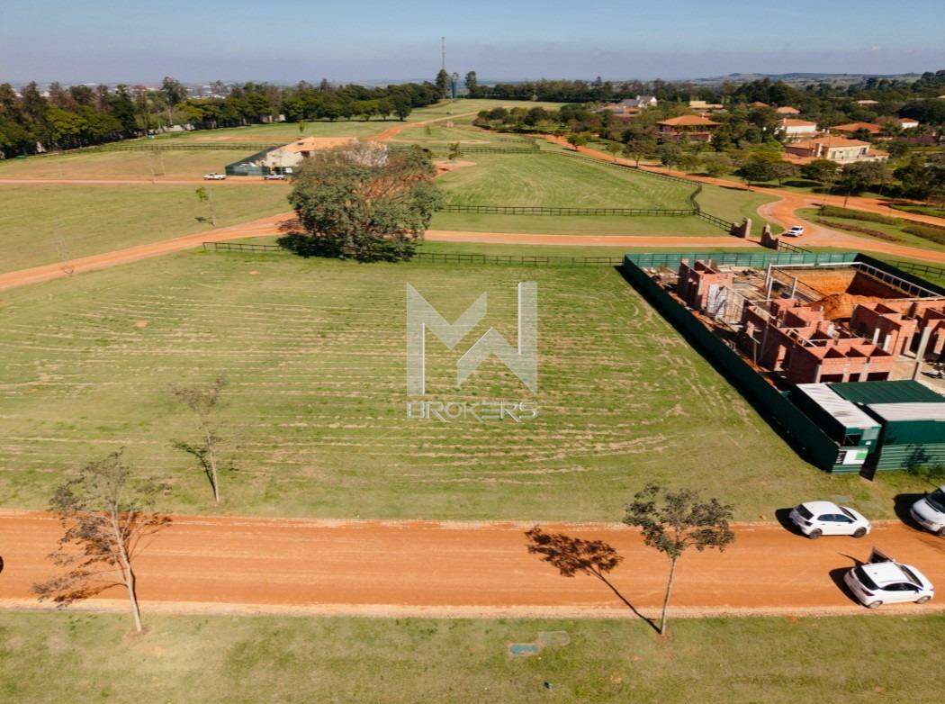 Terreno à venda no Fazenda Santo Antonio Haras Larissa: Lote
