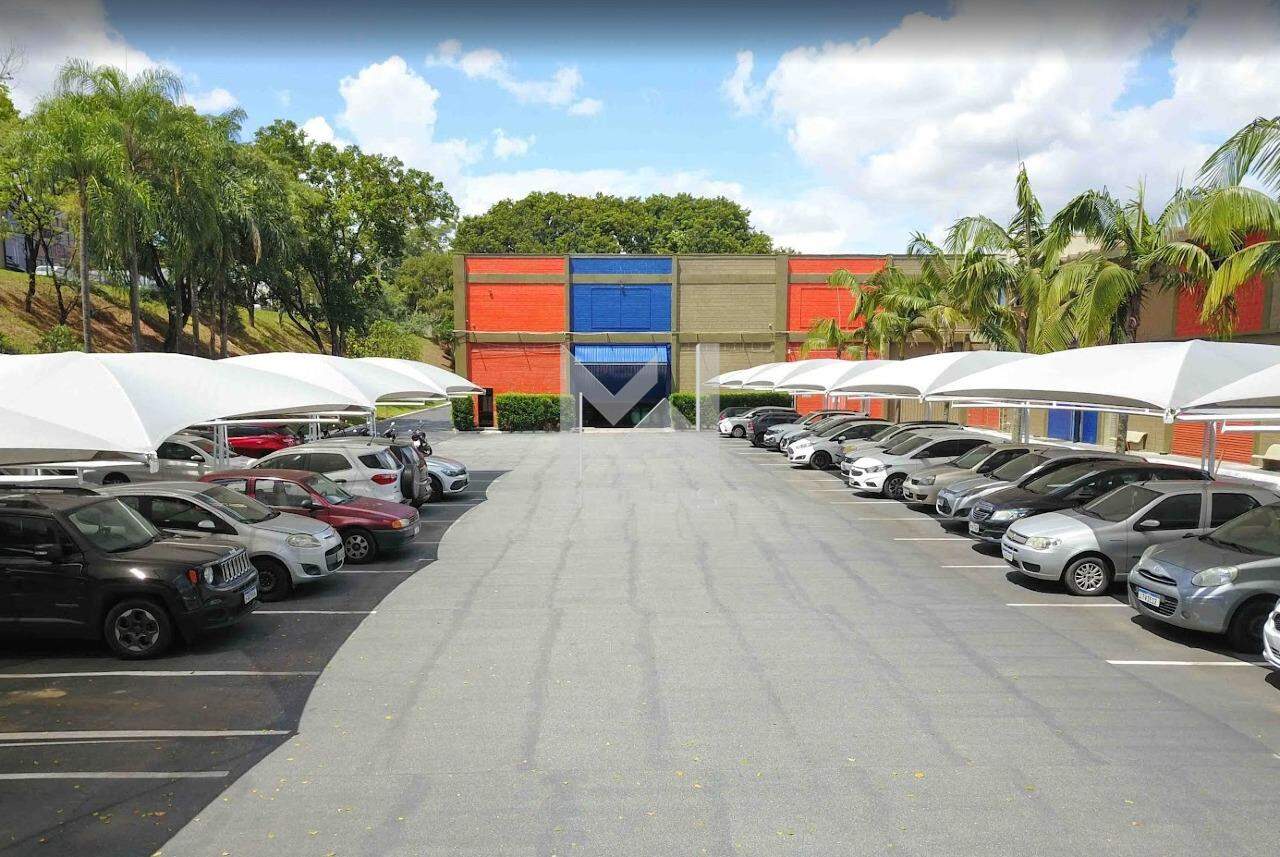 Galpão para aluguel no Nova Vinhedo: Garagem