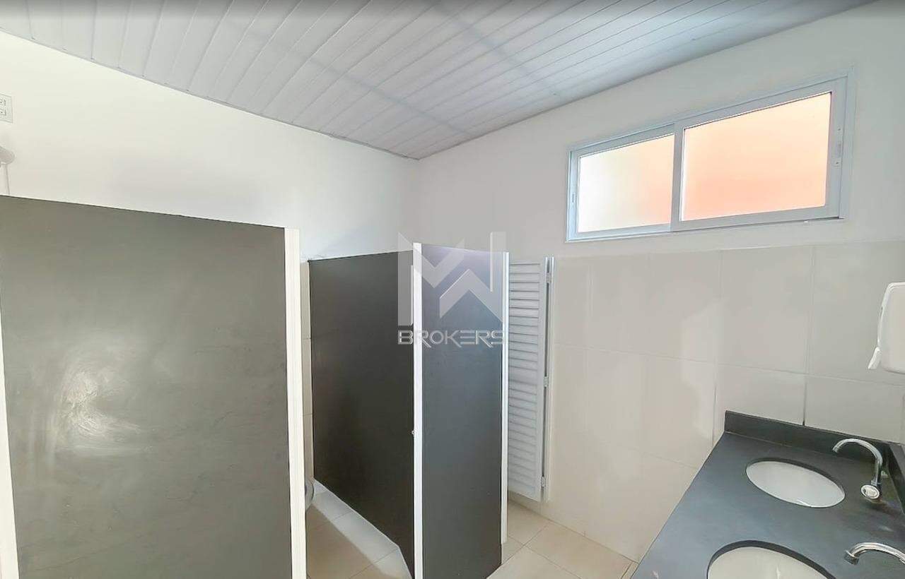 Galpão para aluguel no Nova Vinhedo: Banheiros