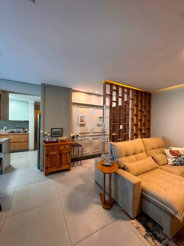 Apartamento à venda no Vila Embaré: Living