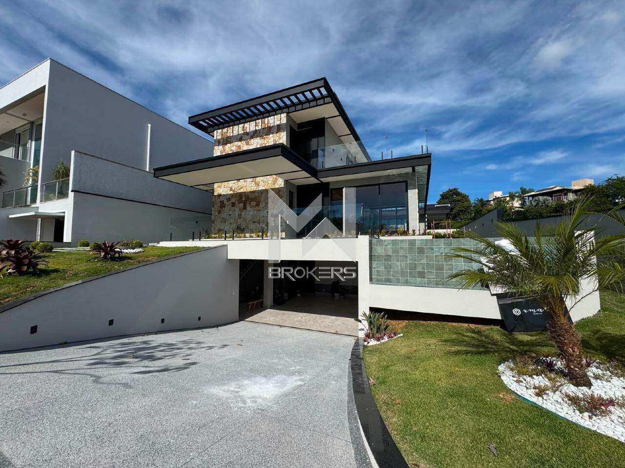 Casa em Condomínio à venda no Santa Cândida: 