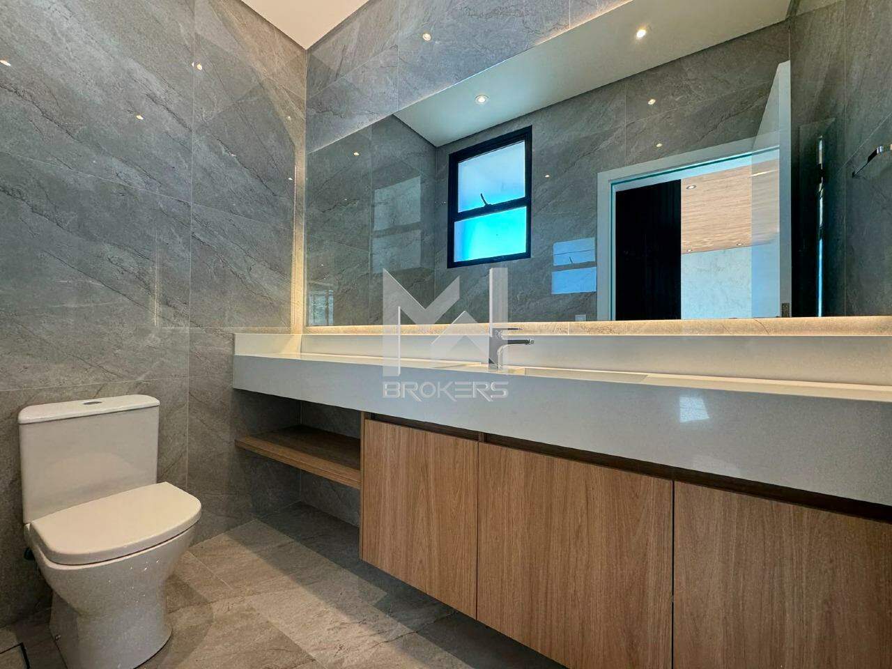 Casa em Condomínio à venda no Santa Cândida: 