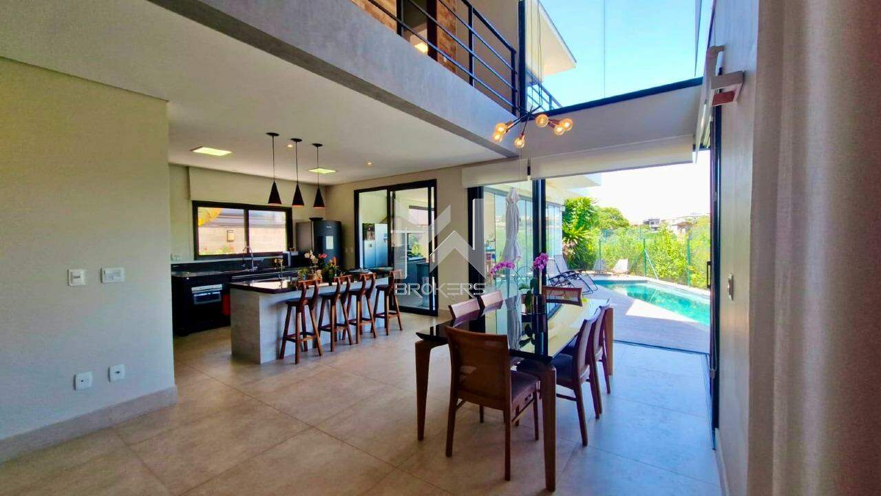 Casa em Condomínio à venda no Swiss Park: Living