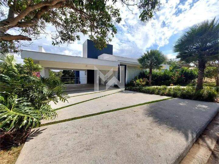 Casa em Condomínio para aluguel no Condomínio Jardim Primavera: Fachada