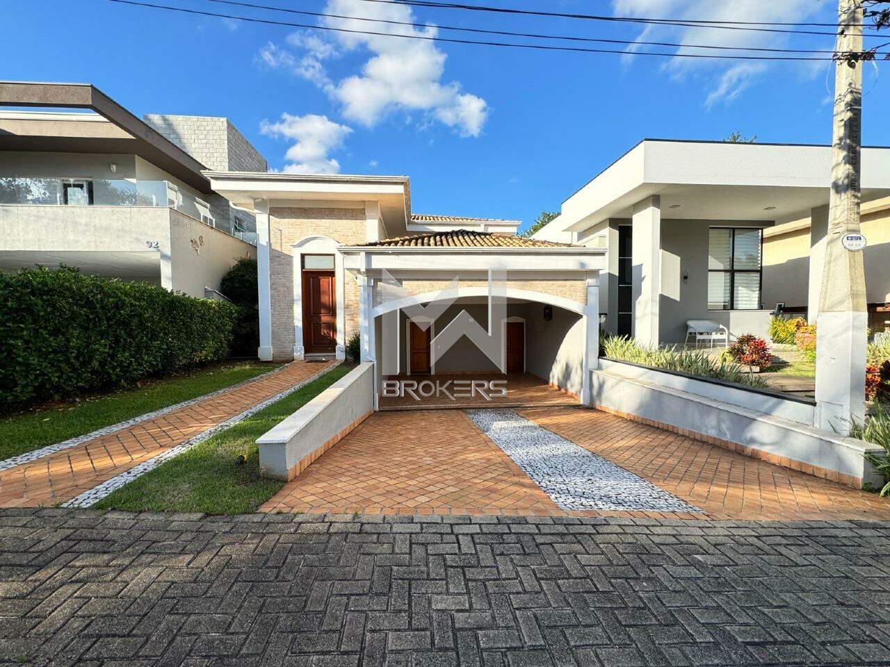 Casa em Condomínio à venda no Loteamento Residencial Fazenda São José: fachada