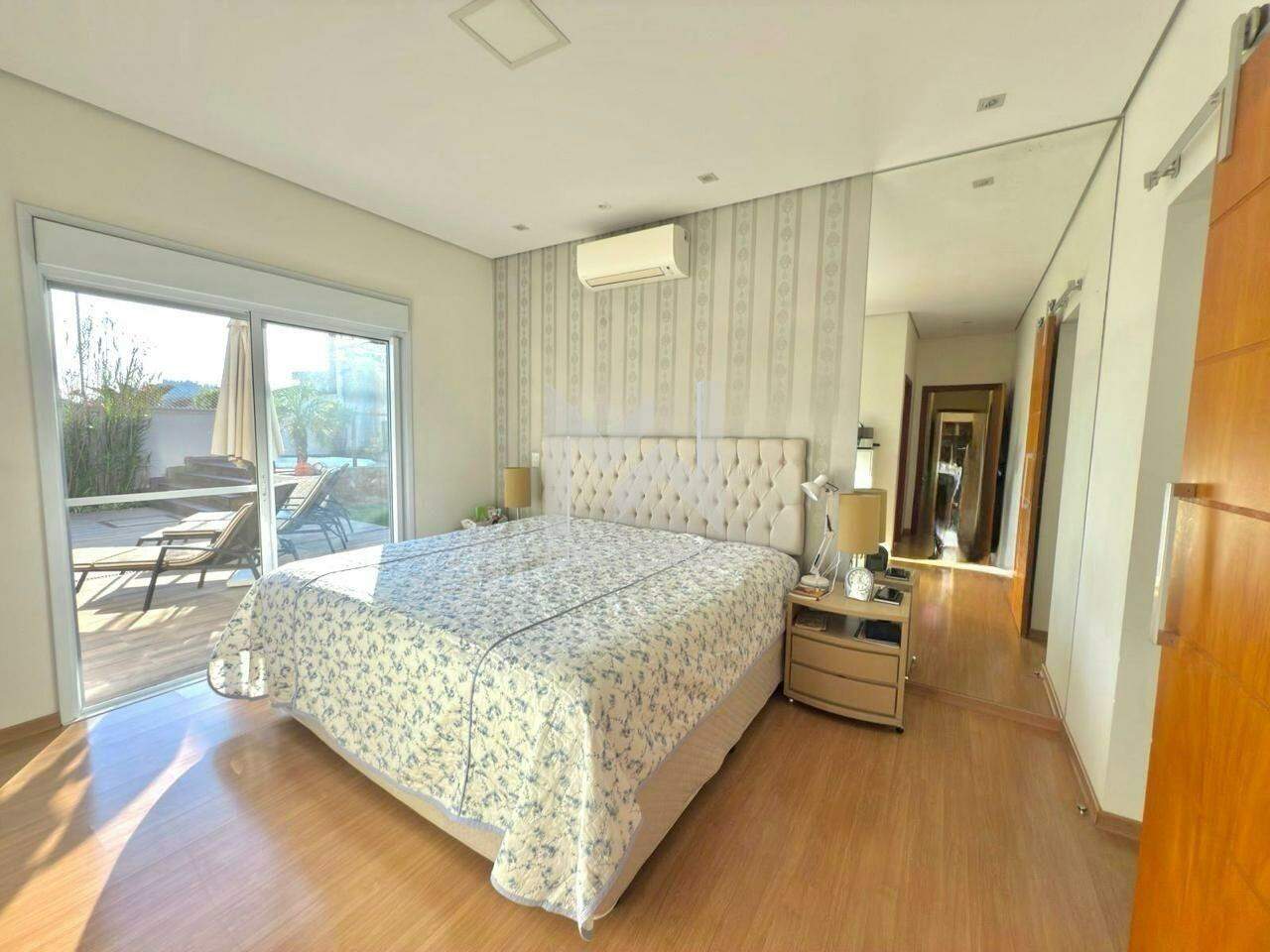 Casa em Condomínio à venda no Condominio Vila Hipica: Suite
