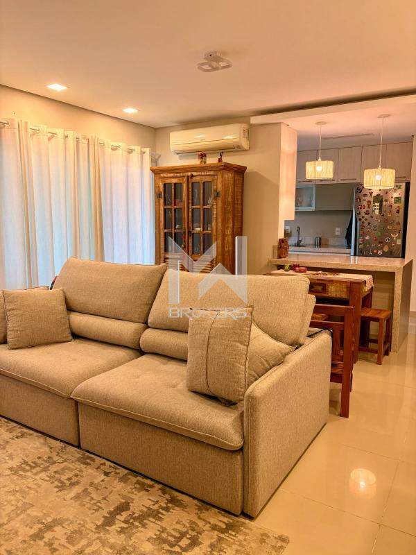 Apartamento à venda no Pinheirinho: Sala de Estar