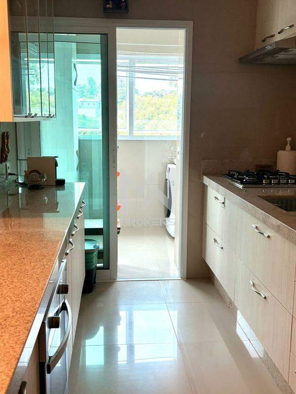 Apartamento à venda no Pinheirinho: Cozinha