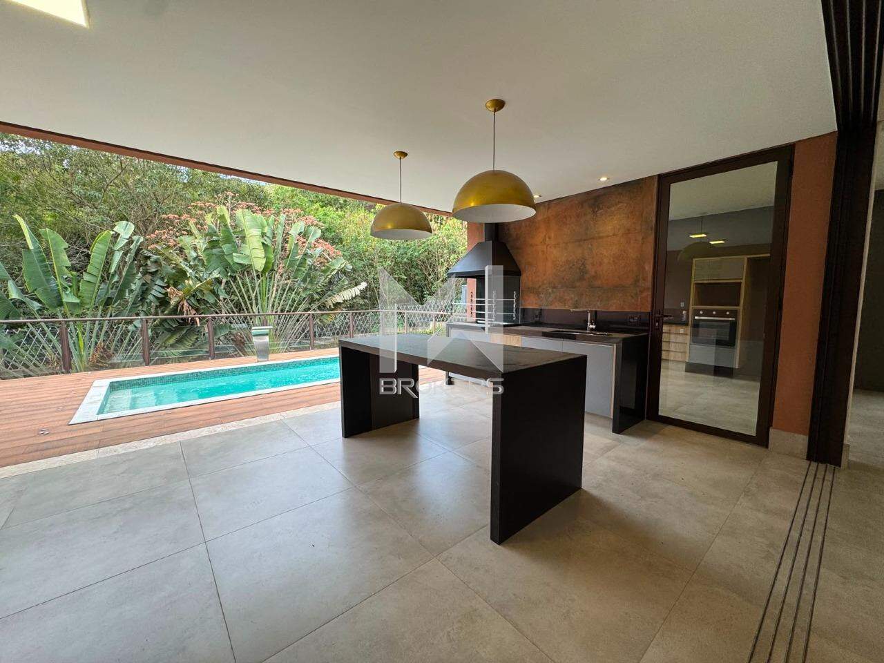 Casa em Condomínio para aluguel no Bosque: 