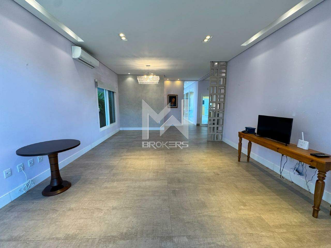 Casa em Condomínio à venda no Loteamento Recanto dos Paturis: Sala de estar e jantar