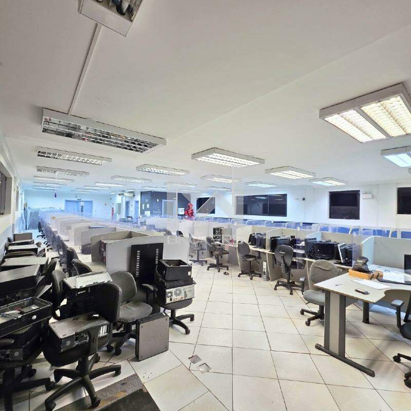 Prédio para aluguel no Santa Rosa: Piso superior
