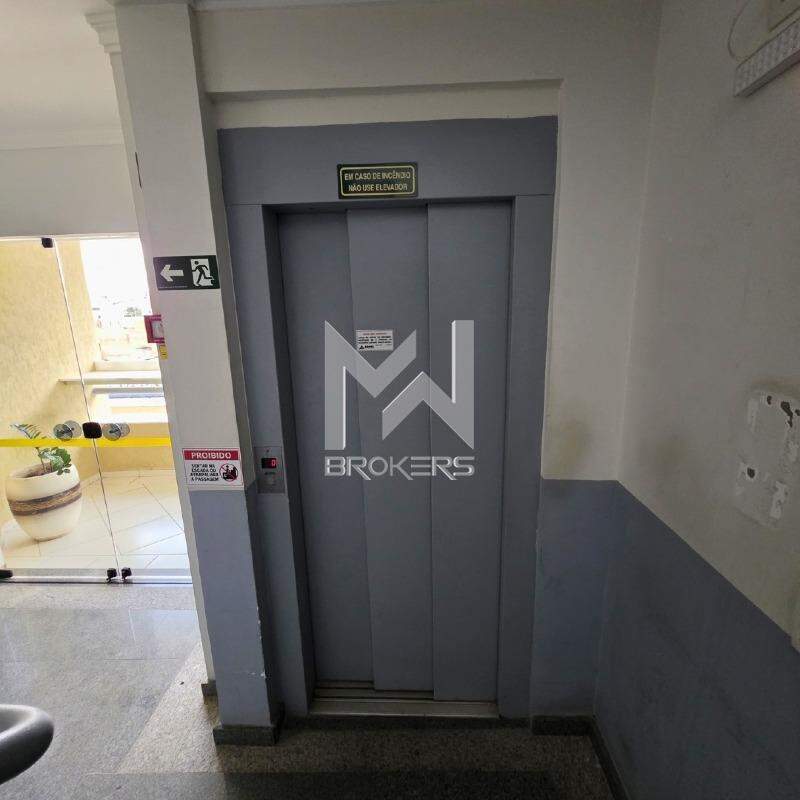 Prédio para aluguel no Santa Rosa: Elevador