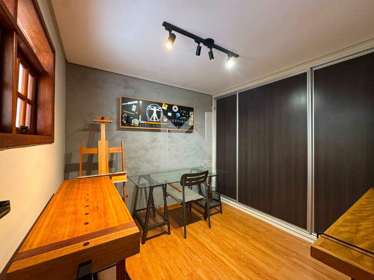 Casa em Condomínio para aluguel no Condomínio Estância Marambaia: Oficina